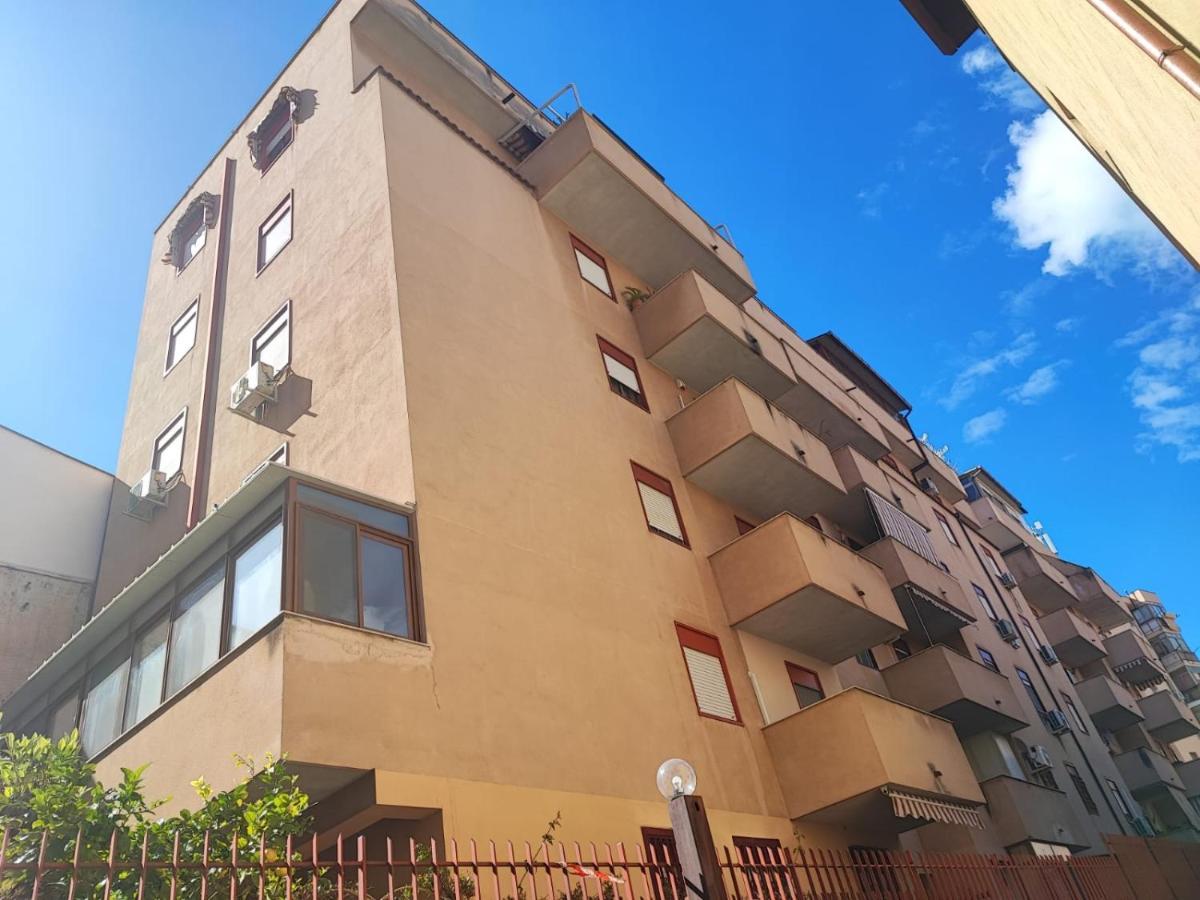 Genoard Apartment Palermo Exterior photo